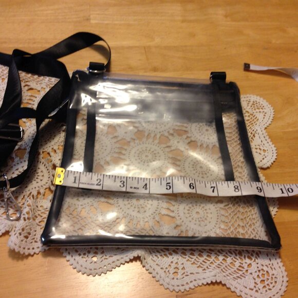 Clear bag with strap and inner zip pocket - Picture 5 of 5